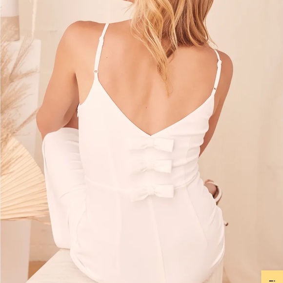 White midi dress with bows on the back - Picture 3 of 12